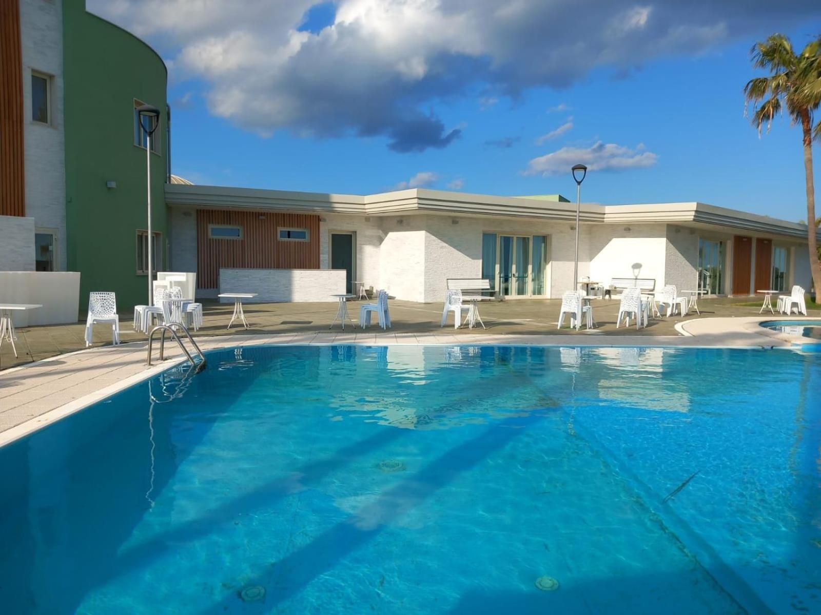 Partenone Resort Hotel ริอาเชมารินา ภายนอก รูปภาพ