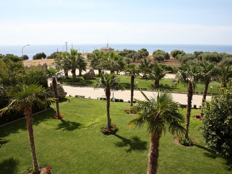 Partenone Resort Hotel ริอาเชมารินา ภายนอก รูปภาพ