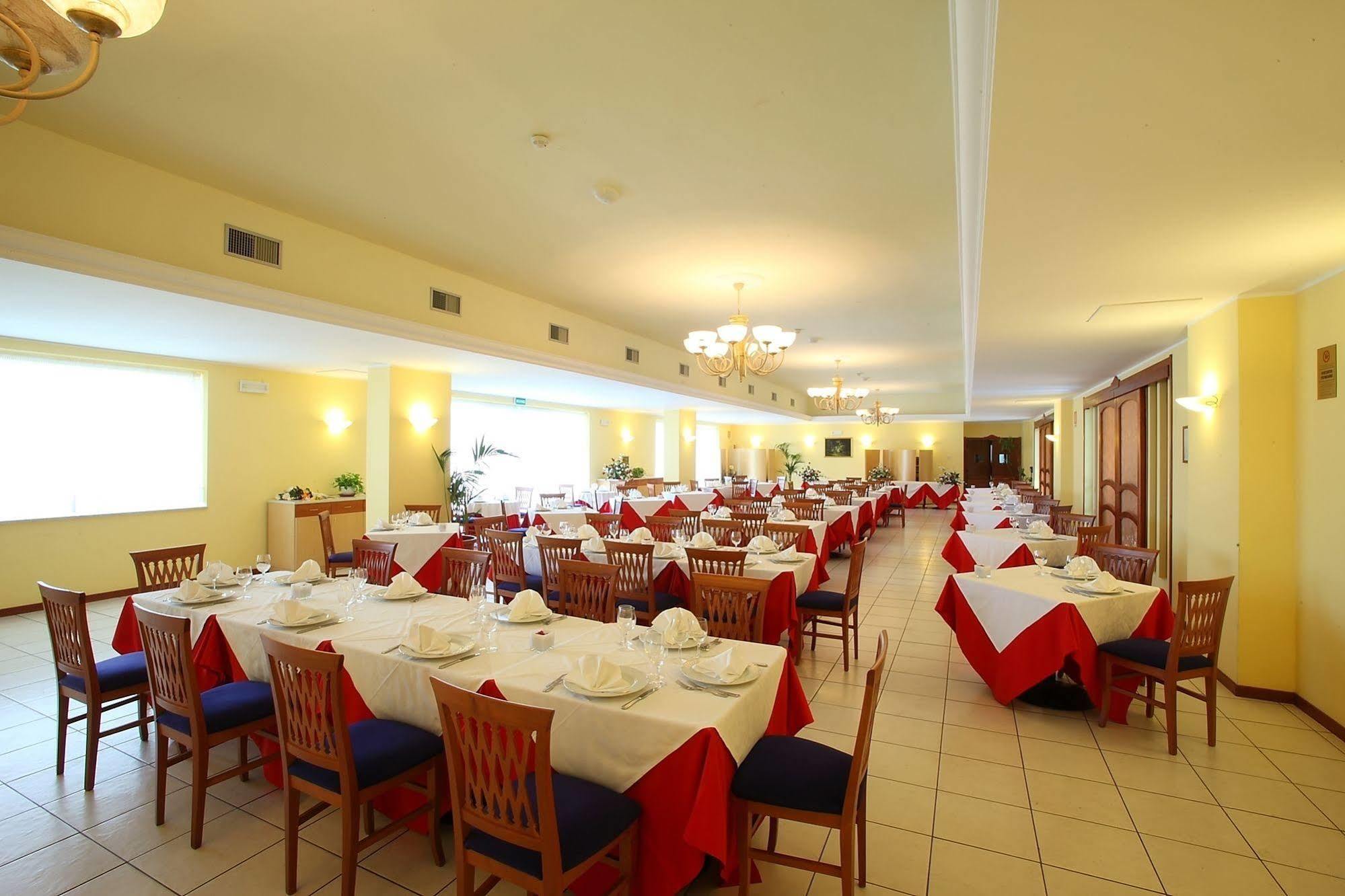 Partenone Resort Hotel ริอาเชมารินา ภายนอก รูปภาพ